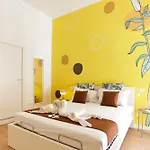 Santa Patrizia A Chiaia Apartamento *